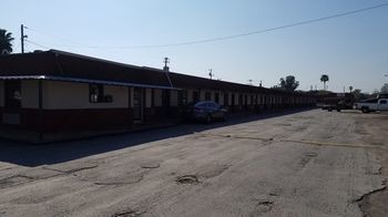 Budget Inn Edinburg Exterior photo